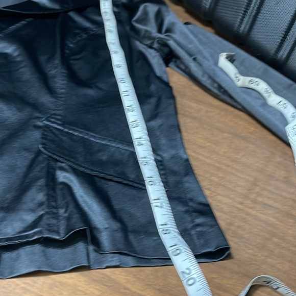 Beautiful suit jacket - Picture 6 of 8